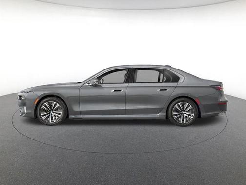 Dravit Grey Metallic 2026 BMW i7 xDrive60