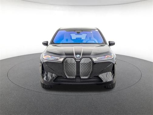2025 BMW iX xDrive50