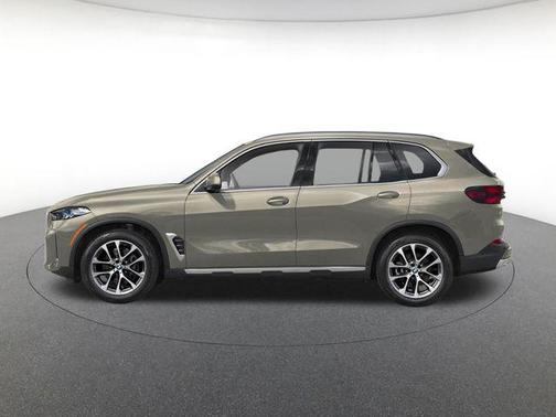 Green Metallic 2026 BMW X5 xDrive40i