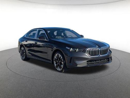 Dark Graphite Metallic 2026 BMW 530 xDrive