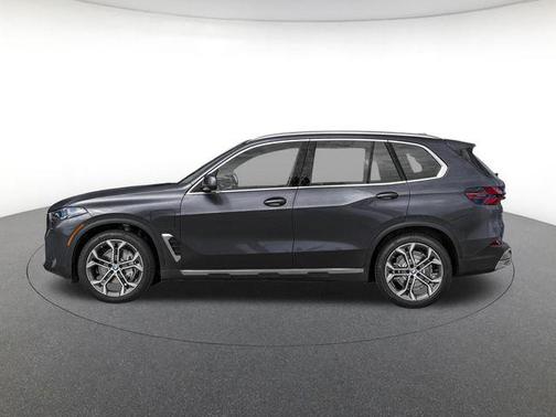Black Sapphire Metallic 2026 BMW X5 PHEV xDrive50e