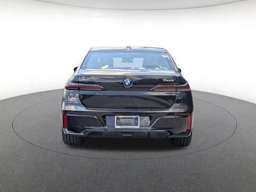 Black Sapphire Metallic 2026 BMW 750e i xDrive