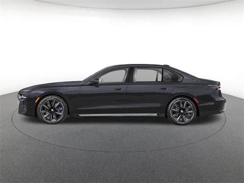 2026 BMW 750e i xDrive