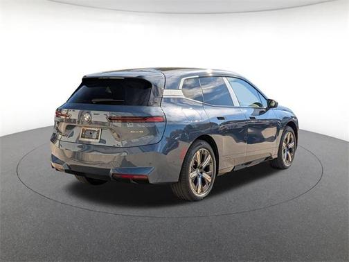 2026 BMW iX xDrive45