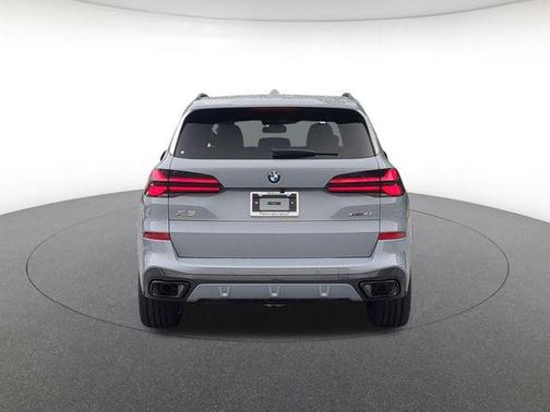 Gray Metallic 2026 BMW X5 xDrive40i