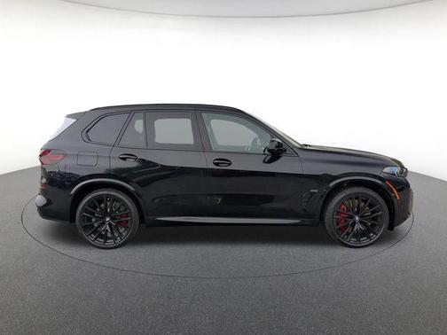 Black Sapphire Metallic 2026 BMW X5 M60i