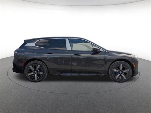 2025 BMW iX xDrive50
