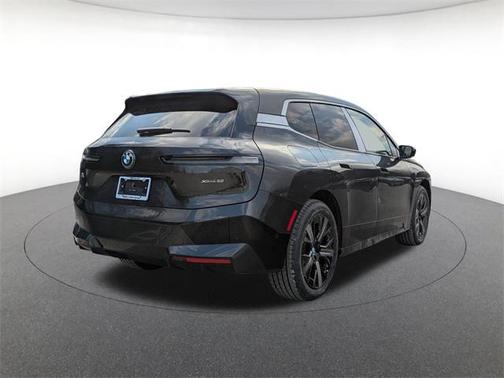 2025 BMW iX xDrive50