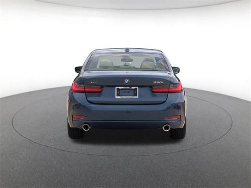 2025 BMW 330 i xDrive