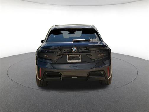 2026 BMW iX M70