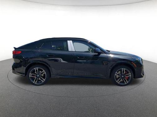 Black Sapphire Metallic 2026 BMW X2 xDrive28i