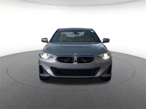 2025 BMW 230 i xDrive