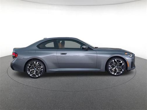 2025 BMW 230 i xDrive