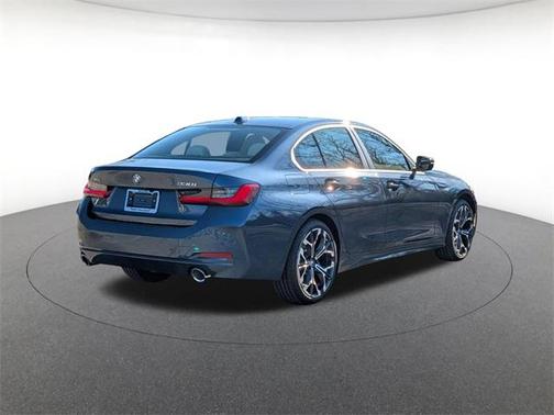 2026 BMW 330 xDrive NA