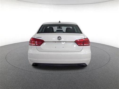2014 Volkswagen Passat 1.8T S