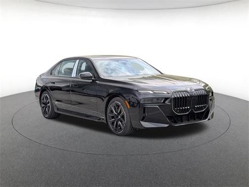 2025 BMW 740 i xDrive