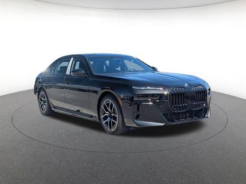 Black Sapphire Metallic 2026 BMW i7 xDrive60