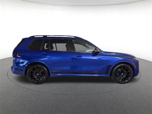 2024 BMW X7 M60i