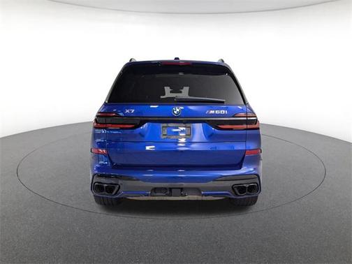 2024 BMW X7 M60i