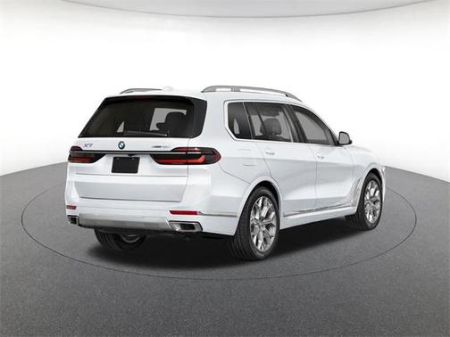 2026 BMW X7 M60i