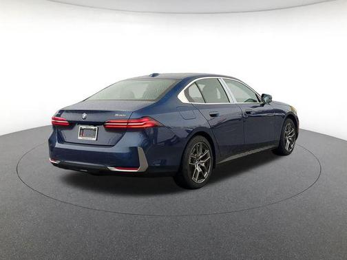 2026 BMW 530 i xDrive