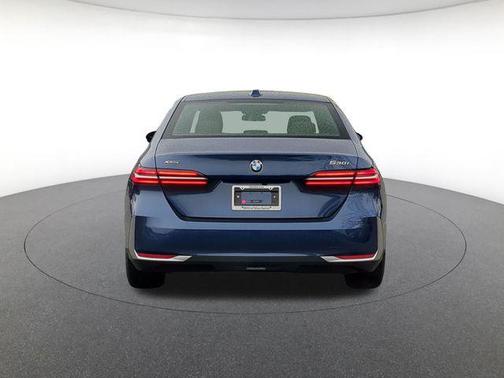 2026 BMW 530 i xDrive