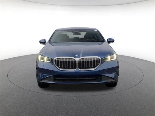 2026 BMW 530 i xDrive