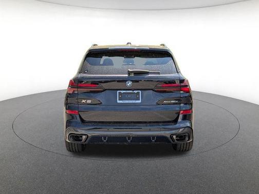 Carbon Black Metallic 2026 BMW X5 PHEV xDrive50e