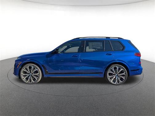2025 BMW X7 M60i