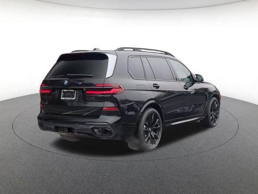 2026 BMW X7 M60i