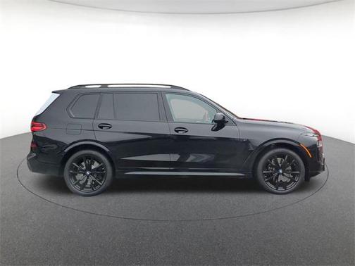 2026 BMW X7 M60i