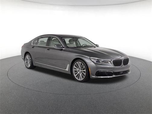 2019 BMW 750 I