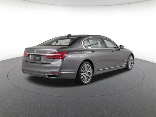 2019 BMW 750 I