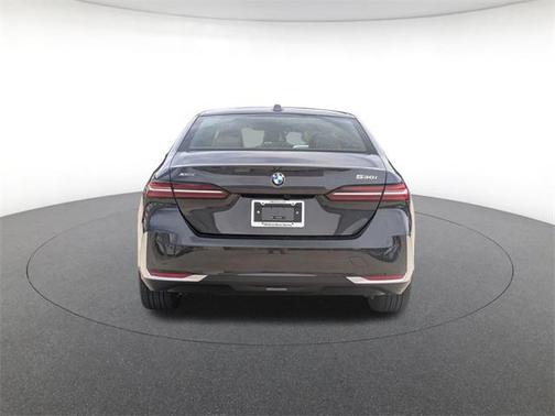 2026 BMW 530 i xDrive