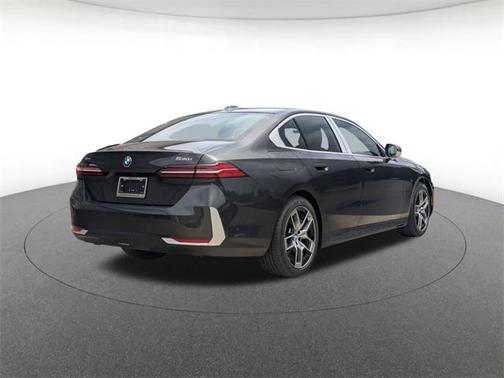 2026 BMW 530 i xDrive