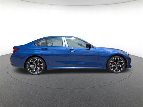2025 BMW 330 i xDrive