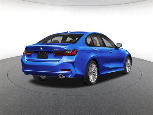 2025 BMW 330 i xDrive