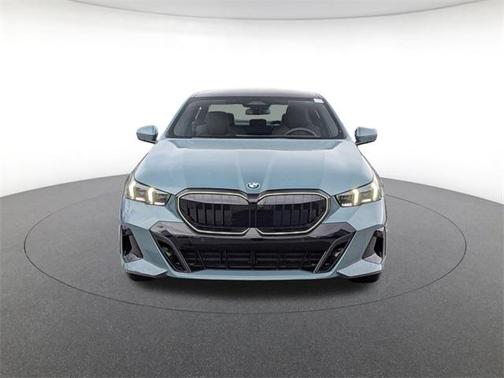 2026 BMW 530 i xDrive