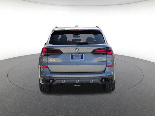 Gray Metallic 2026 BMW X5 xDrive40i