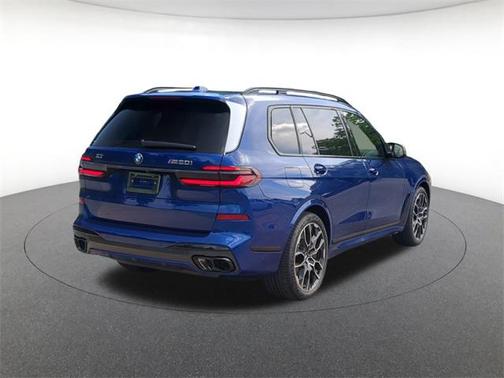 2026 BMW X7 M60i