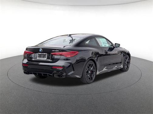 2026 BMW M440 i xDrive