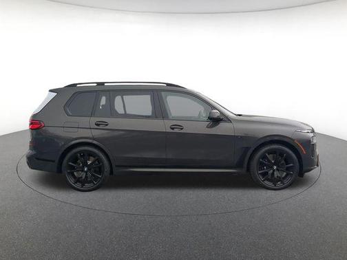 2026 BMW X7 M60i
