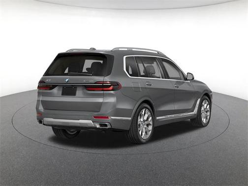 2026 BMW X7 M60i