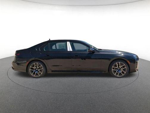 Black Sapphire Metallic 2026 BMW 760 xDrive