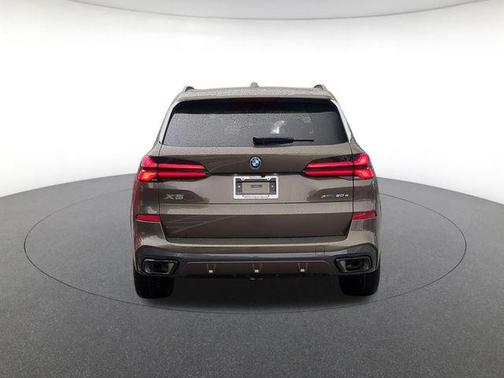 Green Metallic 2026 BMW X5 PHEV xDrive50e