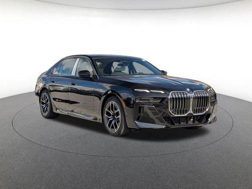 2026 BMW 740 i xDrive