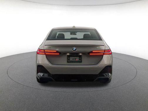 Oxide Grey Metallic 2027 BMW 530 i xDrive