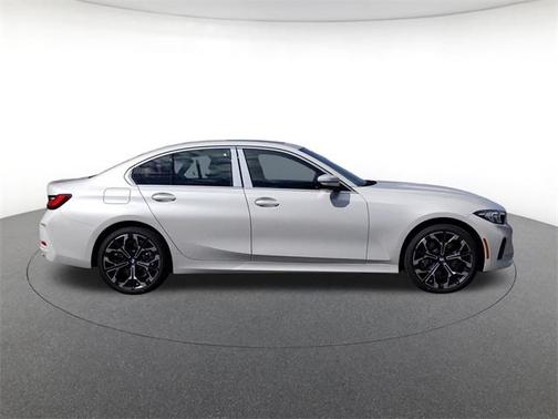 2025 BMW 330 i xDrive