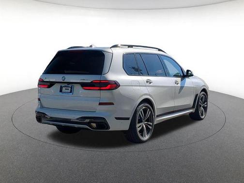 A96 2027 BMW X7 xDrive40i