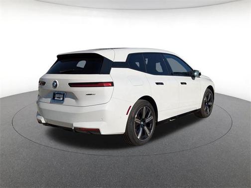 2026 BMW iX xDrive60